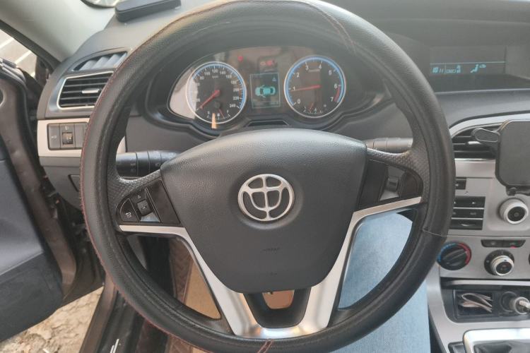 Used Brilliance H530 2017 1.6L Manual Comfort Model Steering Wheel