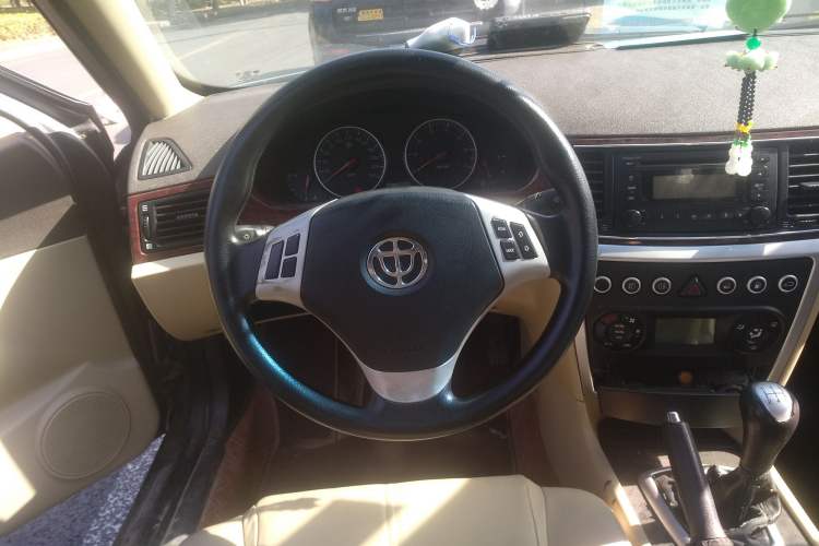 Used Brilliance Junjie 2008 1.8L Manual Luxury Version Steering Wheel
