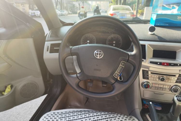 Used Brilliance Junjie 2011 1.6L Manual Comfort Model Steering Wheel