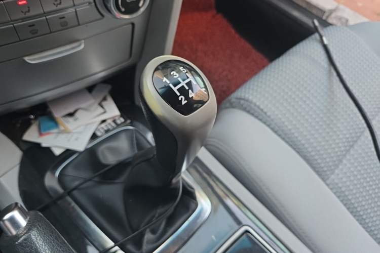 Used Brilliance Junjie 2011 1.6L Manual New Generation Model Gear Lever