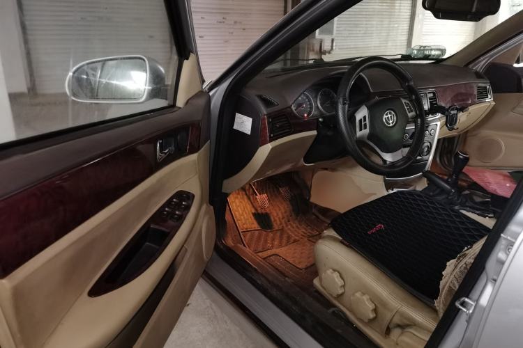Used Brilliance Junjie 2011 1.8T Manual Luxury Model Driver Seat
