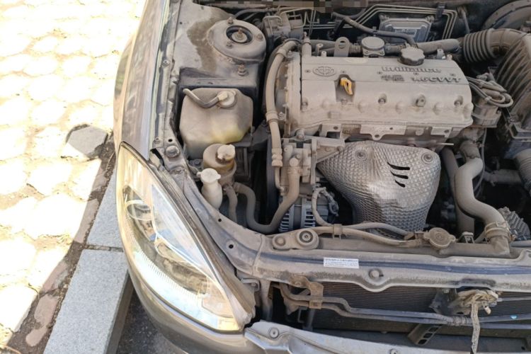 Used Brilliance Junjie 2011 1.6L Manual Economy Model Engine Bay Right