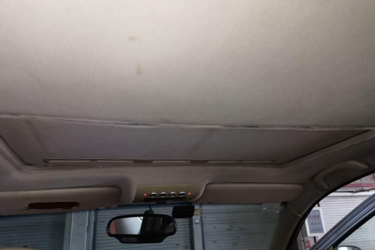 Used Brilliance Junjie 2011 1.8T Manual Luxury Model Headliner