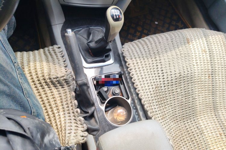 Used Brilliance Junjie 2011 1.6L Manual Comfort Model Gear Lever