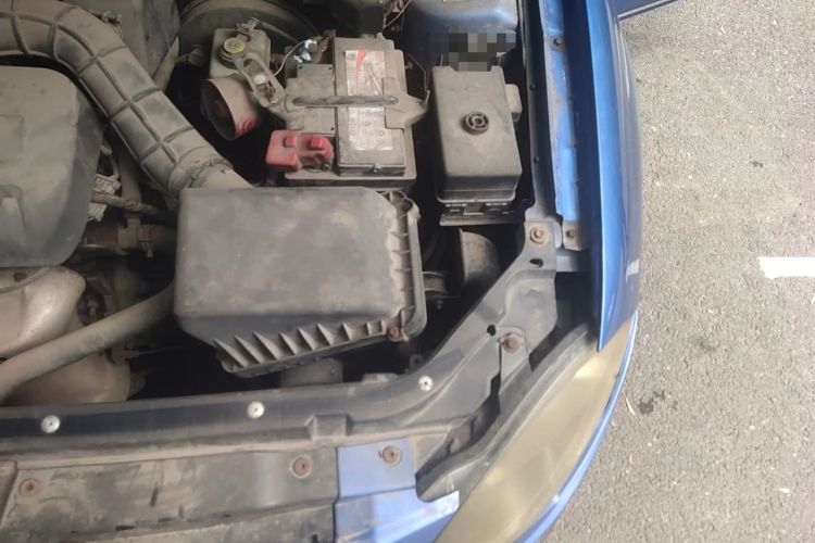 Used Brilliance Junjie Cross 2010 1.5L Manual Luxury Edition Engine Bay Left