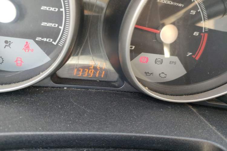 Used Brilliance Junjie Cross 2010 FlyXuan 1.5L Automatic Sport Model Odometer Close Up
