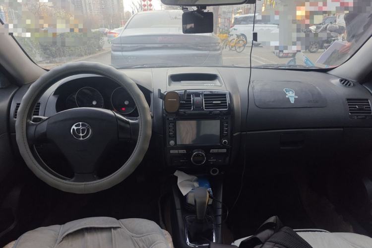 Used Brilliance Junjie Cross 2010 1.5L Manual Luxury Edition Center Console