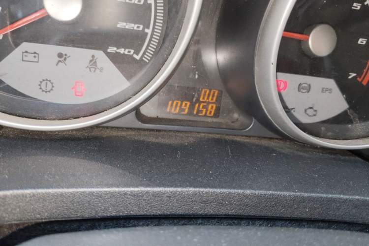 Used Brilliance Junjie Cross 2010 1.5L Automatic Comfort Edition Odometer Close Up
