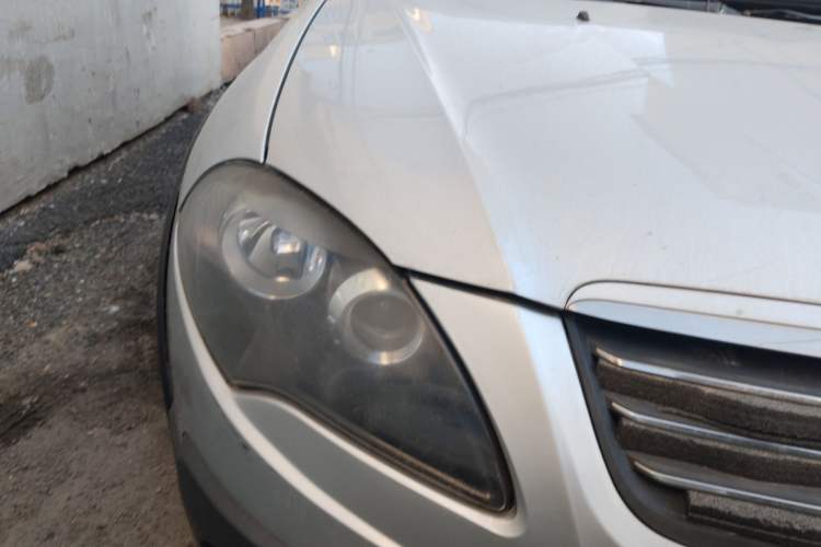Used Brilliance Junjie Cross 2010 1.5L Automatic Comfort Edition Right Front Headlight