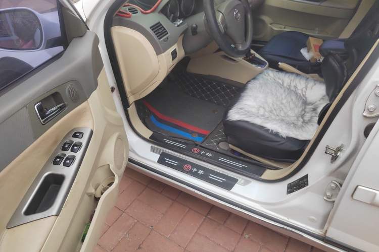 Used Brilliance Junjie Cross 2010 1.5L Automatic Luxury Edition Driver Seat