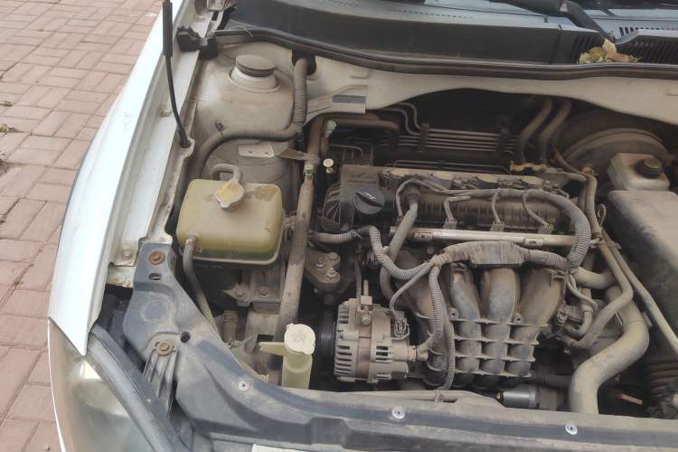 Used Brilliance Junjie Cross 2010 1.5L Automatic Luxury Edition Engine Bay Right