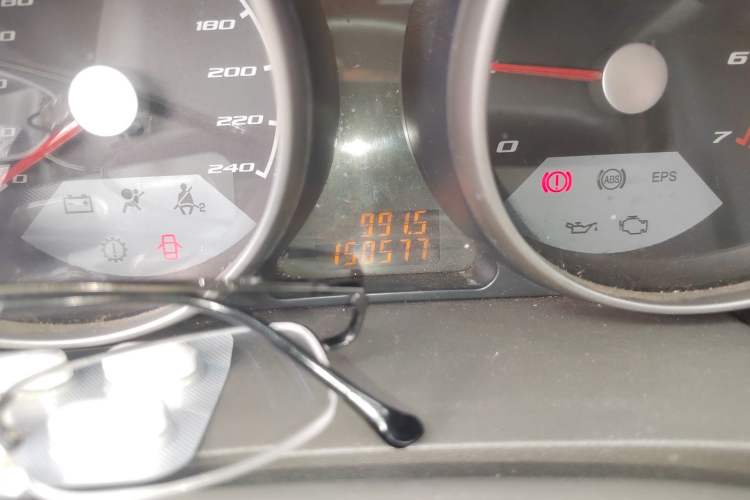 Used Brilliance Junjie Cross 2010 1.5L Automatic Luxury Edition Odometer Close Up