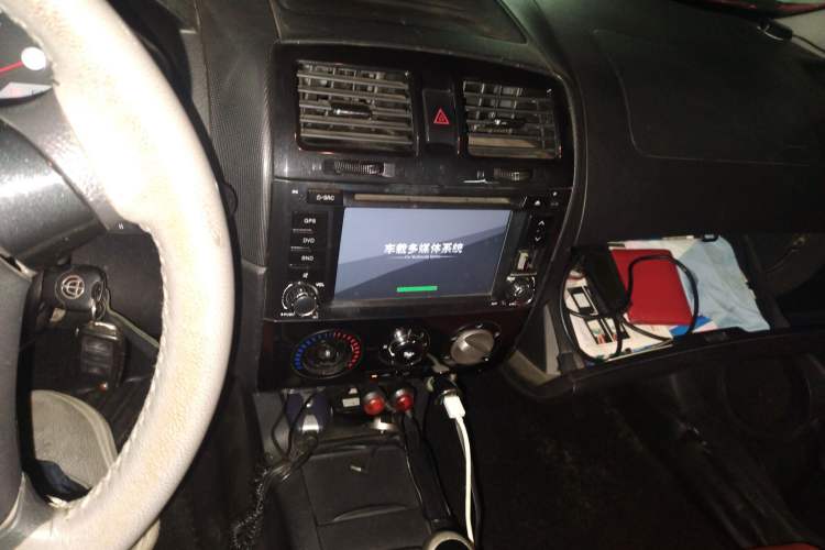 Used Brilliance Junjie FRV 2008 1.3L Manual Comfort Version Audio And AC Panel