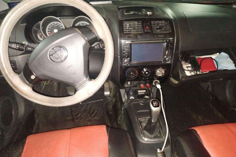 Used Brilliance Junjie FRV 2008 1.3L Manual Comfort Version Center Console