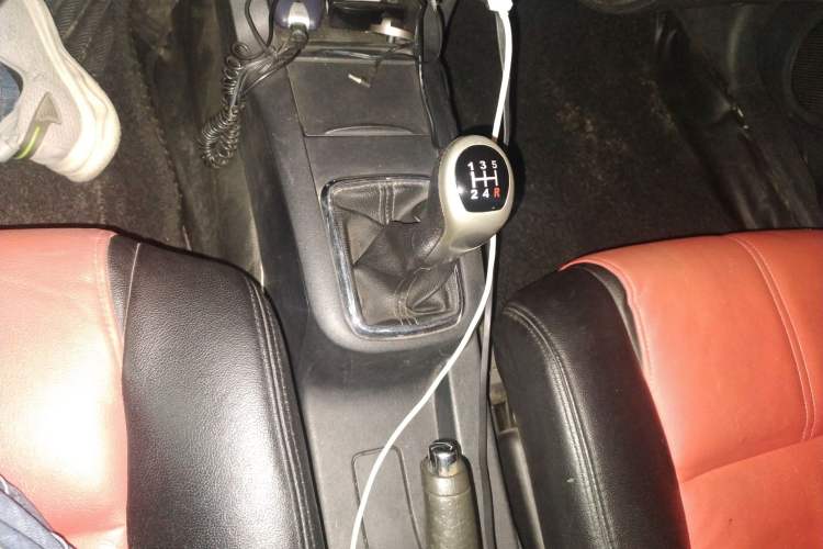 Used Brilliance Junjie FRV 2008 1.3L Manual Comfort Version Gear Lever