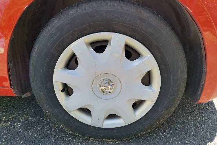 Used Brilliance Junjie FRV 2008 1.3L Manual Comfort Version Right Front Wheel Hub