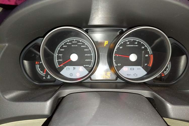 Used Brilliance Junjie FRV 2010 1.5L Automatic Luxury Edition Instrument Cluster