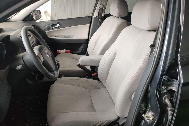 Used Brilliance Junjie FRV 2010 1.3L Manual Luxury Version Left Front Seat