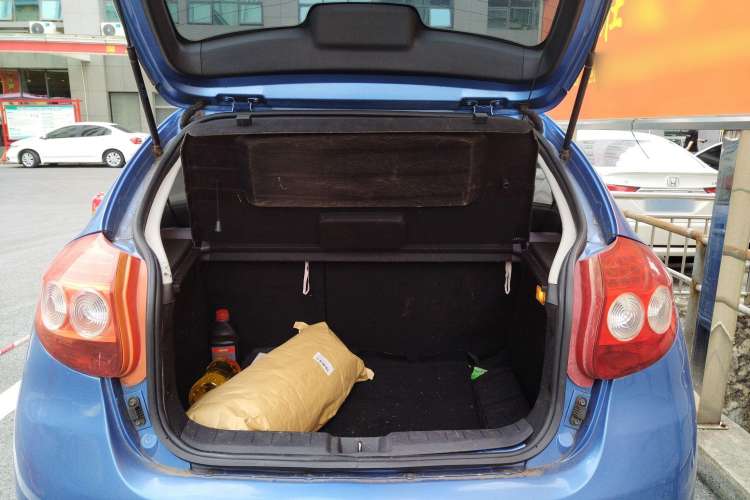 Used Brilliance Junjie FRV 2010 1.3L Manual Comfort Edition Trunk