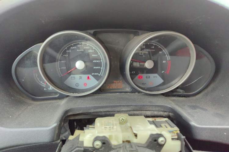 Used Brilliance Junjie FRV 2010 1.3L Manual Luxury Version Instrument Cluster