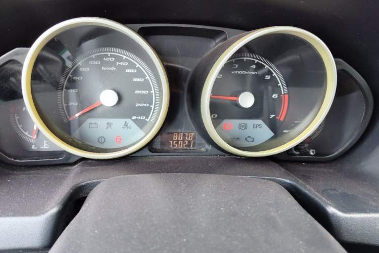 Used Brilliance Junjie FRV 2010 1.3L Manual Comfort Edition Odometer Close Up