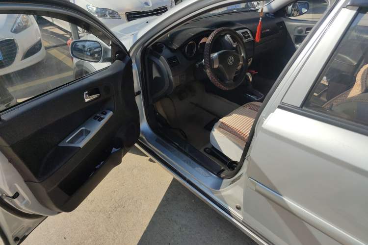 Used Brilliance Junjie FRV 2010 1.5L Automatic Comfort Edition Driver Seat