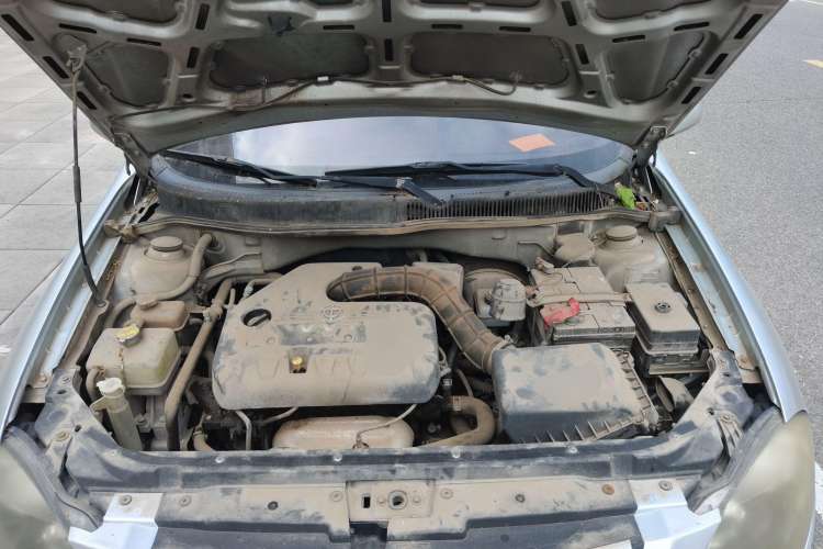 Used Brilliance Junjie FRV 2010 1.3L Manual Comfort Edition Engine Bay