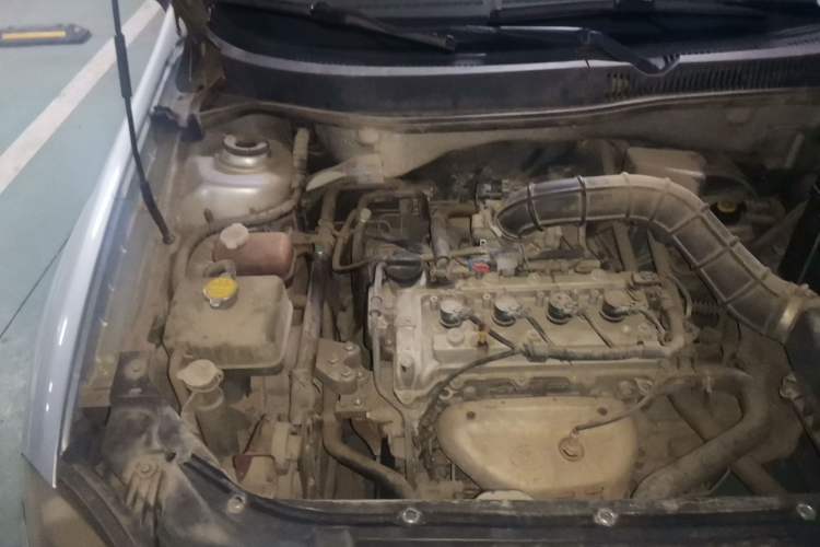 Used Brilliance Junjie FRV 2010 1.3L Manual Luxury Version Engine Bay Right