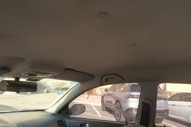 Used Brilliance Junjie FRV 2010 1.3L Manual Comfort Edition Headliner