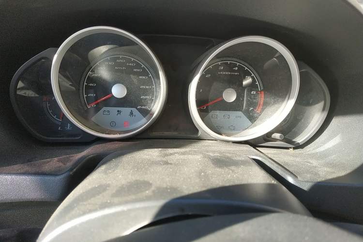 Used Brilliance Junjie FRV 2010 1.3L Manual Comfort Edition Odometer Close Up