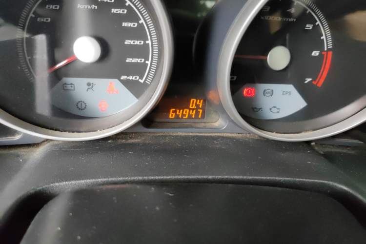 Used Brilliance Junjie FRV 2010 1.3L Manual Luxury Version Odometer Close Up