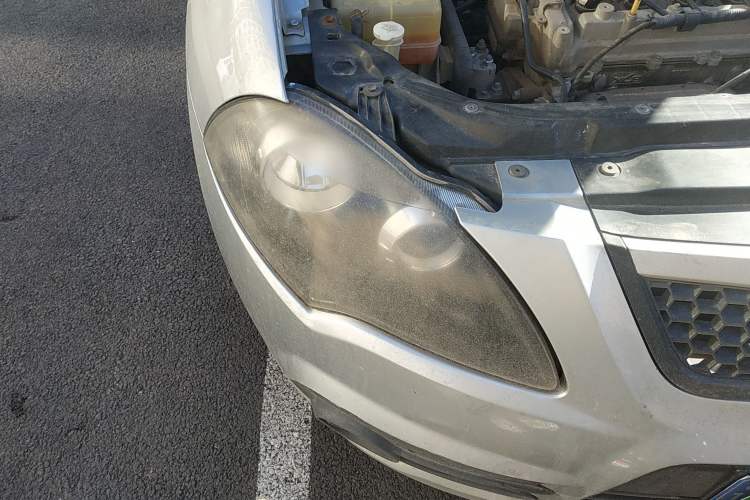 Used Brilliance Junjie FRV 2010 1.3L Manual Comfort Edition Right Front Headlight
