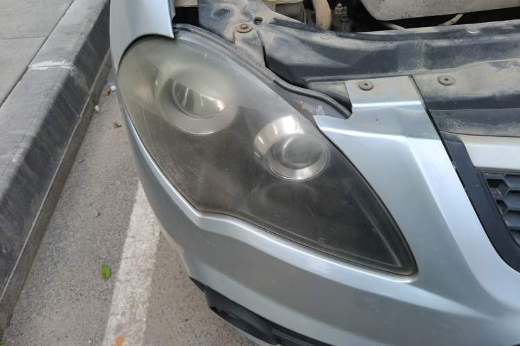 Used Brilliance Junjie FRV 2010 1.3L Manual Comfort Edition Right Front Headlight