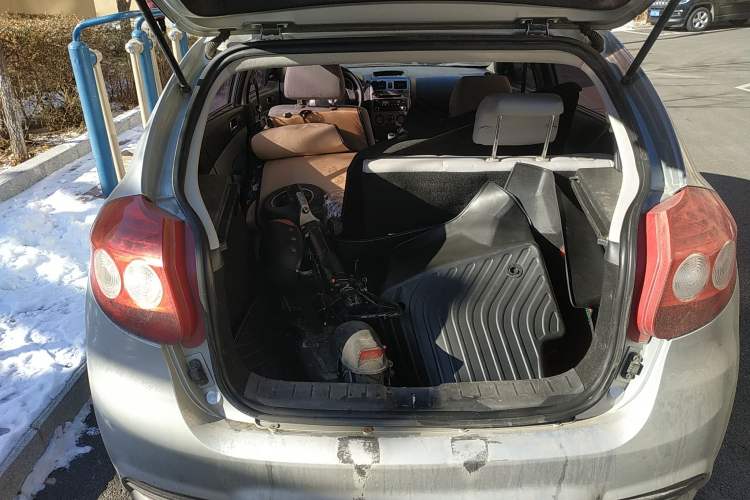 Used Brilliance Junjie FRV 2010 1.3L Manual Comfort Edition Trunk