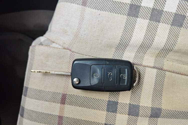 Used Brilliance Junjie FRV 2010 1.3L Manual Comfort Edition Vehicle Key