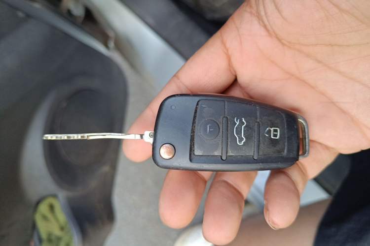 Used Brilliance Junjie FRV 2010 1.3L Manual Comfort Edition Vehicle Key