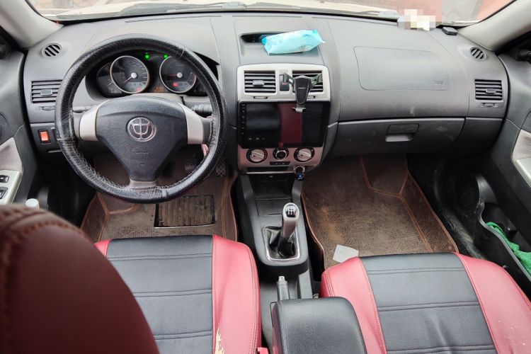 Used Brilliance Junjie FRV 2010 1.3L Manual Comfort Edition Center Console