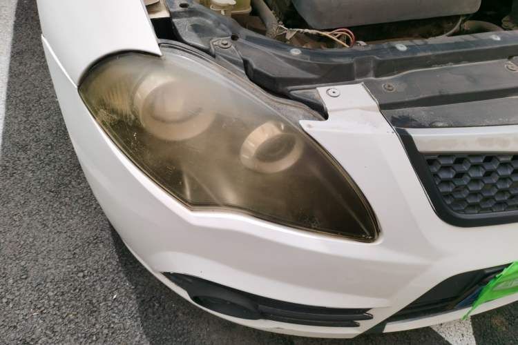 Used Brilliance Junjie FRV 2010 1.3L Manual Comfort Edition Right Front Headlight
