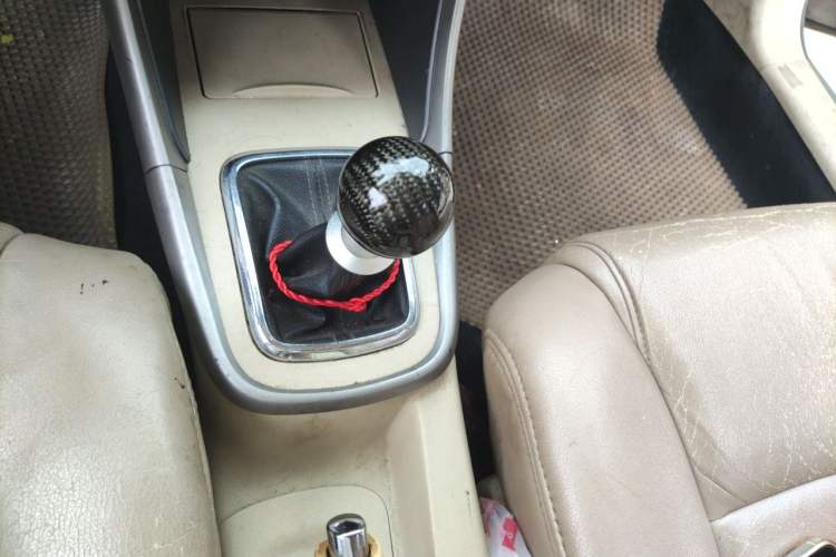 Used Brilliance Junjie FSV 2009 1.5L Manual Comfort Model Gear Lever