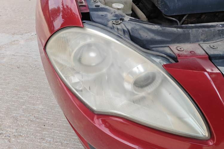 Used Brilliance Junjie FSV 2009 1.5L Manual Comfort Model Right Front Headlight