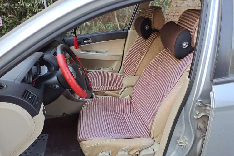 Used Brilliance Junjie FSV 2009 1.5L Manual Luxury Version Left Front Seat