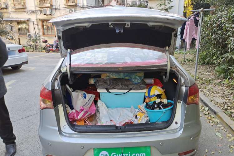 Used Brilliance Junjie FSV 2009 1.5L Manual Luxury Version Trunk