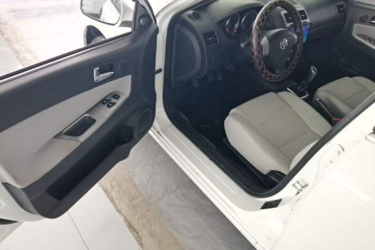 Used Brilliance Junjie FSV 2009 1.6L Automatic Comfort Model Driver Seat