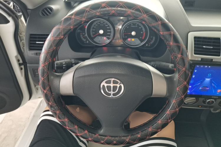 Used Brilliance Junjie FSV 2009 1.6L Automatic Comfort Model Steering Wheel
