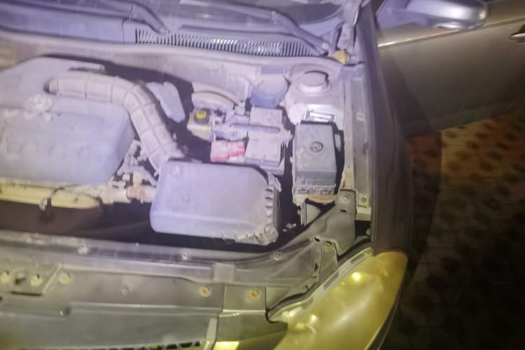 Used Brilliance Junjie FSV 2010 1.5L Manual Comfort Edition Engine Bay Left