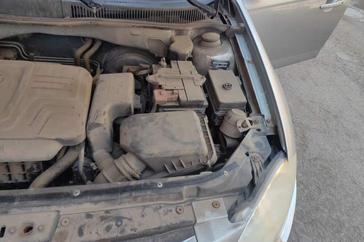 Used Brilliance Junjie FSV 2010 1.5L Manual Classic Trim Engine Bay Left