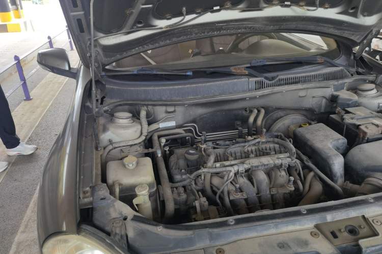 Used Brilliance Junjie FSV 2010 1.5L Manual Elite Edition Engine Bay Right