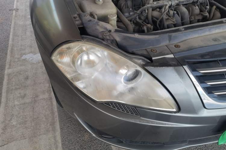 Used Brilliance Junjie FSV 2010 1.5L Manual Elite Edition Right Front Headlight