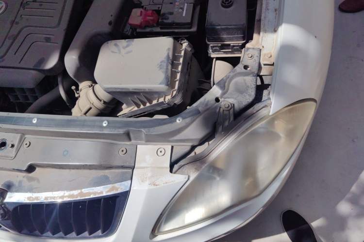 Used Brilliance Junjie FSV 2010 1.5L Automatic Comfort Edition Engine Bay Left
