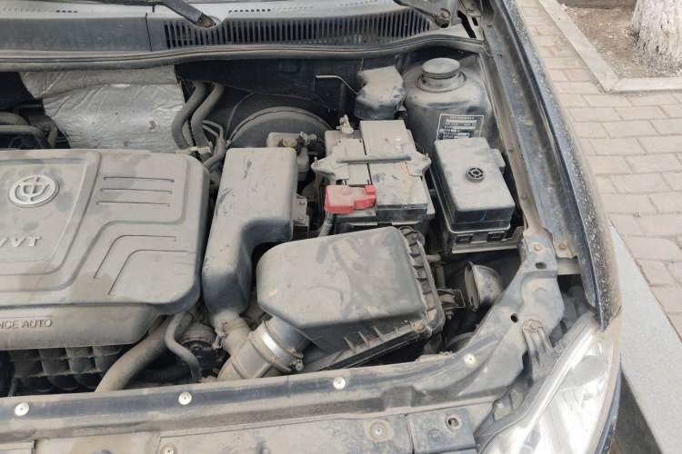 Used Brilliance Junjie FSV 2011 New Edition 1.5L Automatic Comfort Model Engine Bay Left